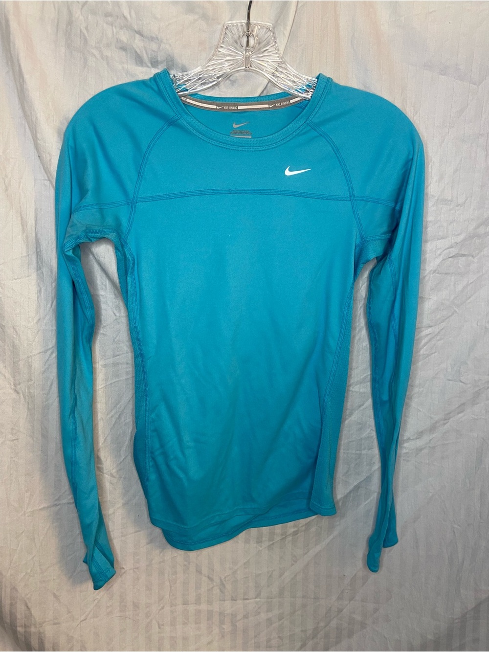 Nike Women’s Long-Sleeve Performance Top — Teal
